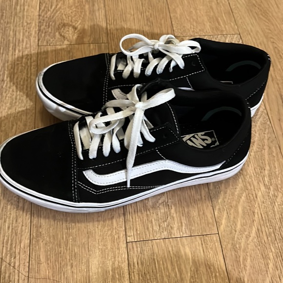 Vans , 9.5 , black and white , comfy Cush, no box - Picture 4 of 5
